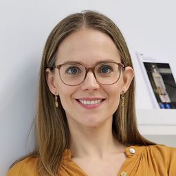 Prof-Laura-De-Laporte